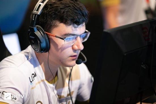 迈从引领潮流 2025年机械键盘销量冠军揭晓